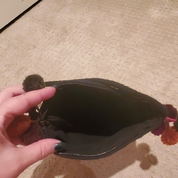 NWOT Embroidered Boho Bag from Thailand - Picture 2 of 2